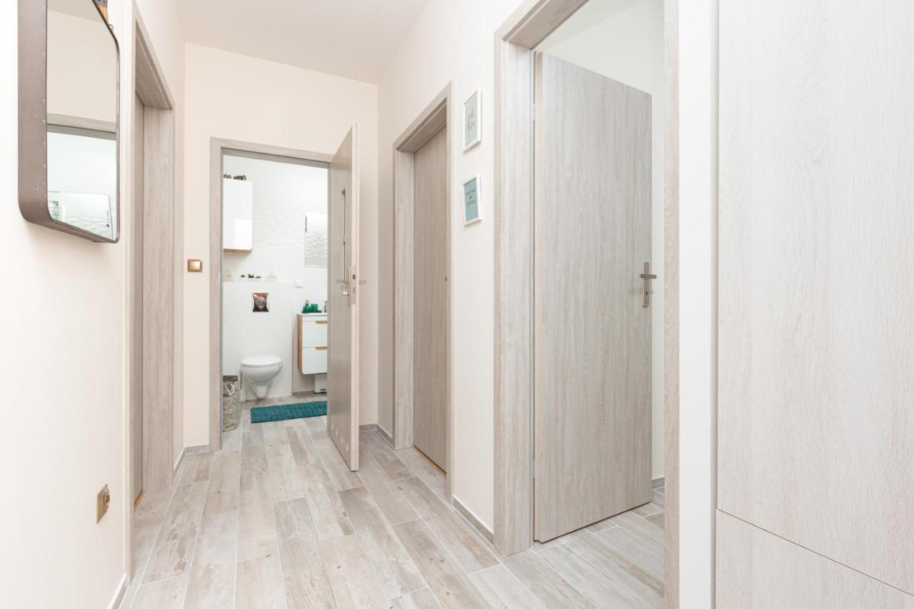 City Center Apartment Elektoralna By Noclegi Renters Βαρσοβία Εξωτερικό φωτογραφία