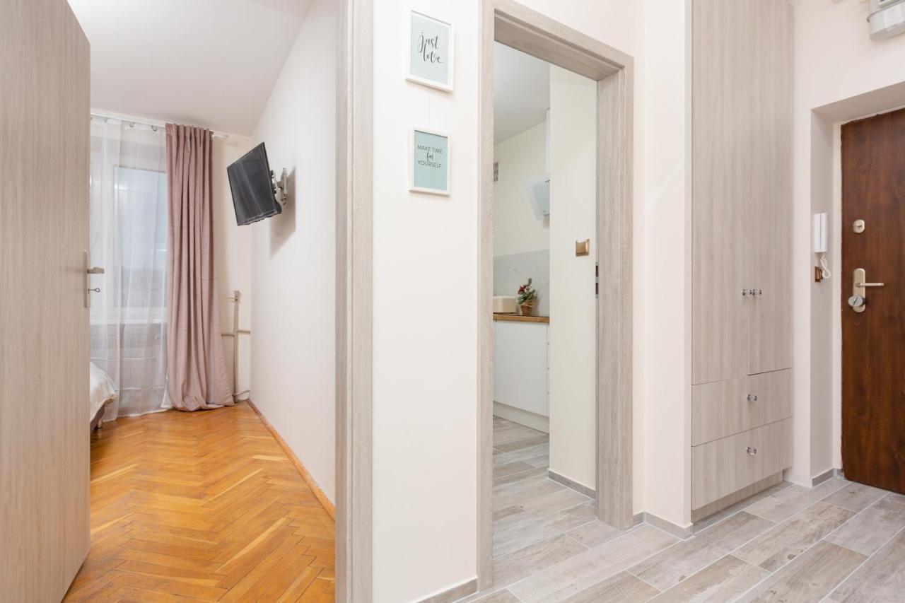 City Center Apartment Elektoralna By Noclegi Renters Βαρσοβία Εξωτερικό φωτογραφία